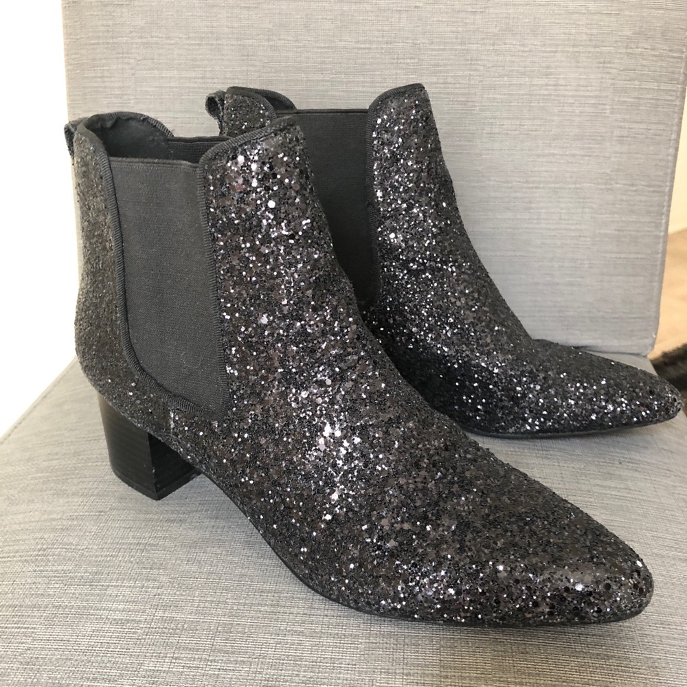 Forever 21 Black Glitter Chelsea boots